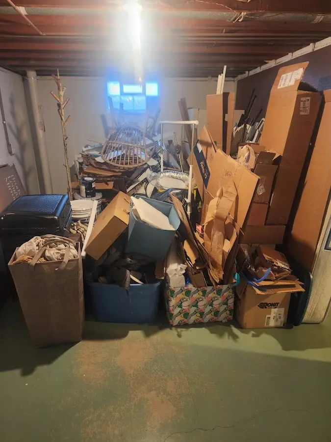 Roll-off dumpster container at job site for Cleanout Dumpster Rental in Kennewick